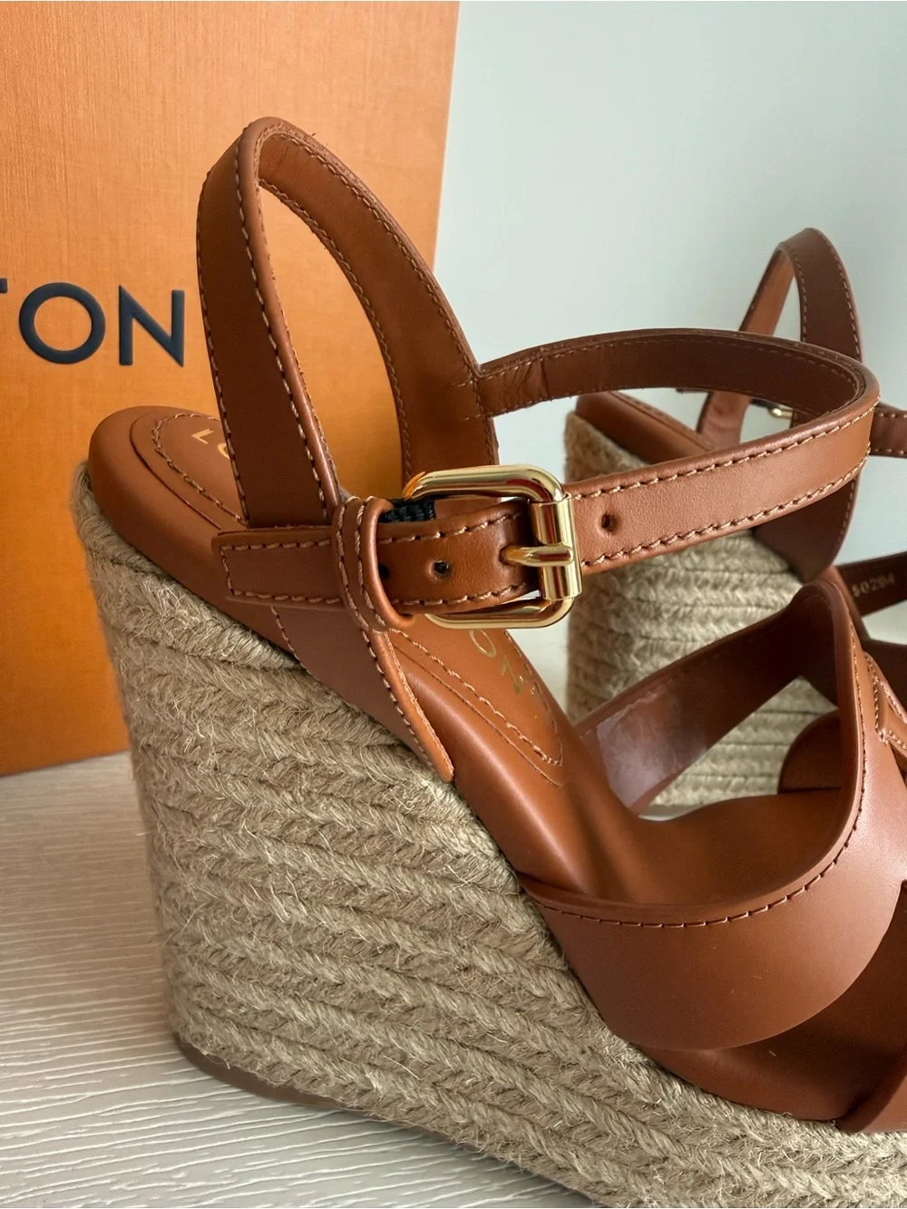 NEW! Louis Vuitton Isolde Wedge Sandals- cognac Leather